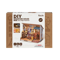 Puzzle in 3d che riproduce in miniatura una bottega di articoli per maghi.