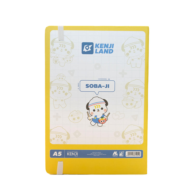 Quaderno con disegno cagnolino mangia ramen in formato A5 a righe con copertina rigida e chiusura con elastico.