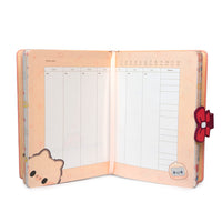 Notebook dal design a forma di maialino con copertina soft touch e una pratica chiusura magnetica.
