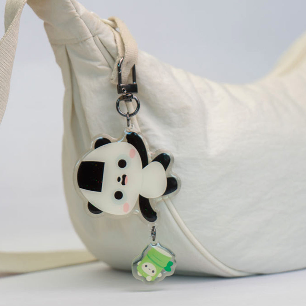 Simpatico portachiavi a forma di Panda in acrilico