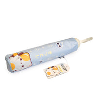 Preparati alla pioggia con questo simpatico ombrello con la stampa di un gattino nuotatore!