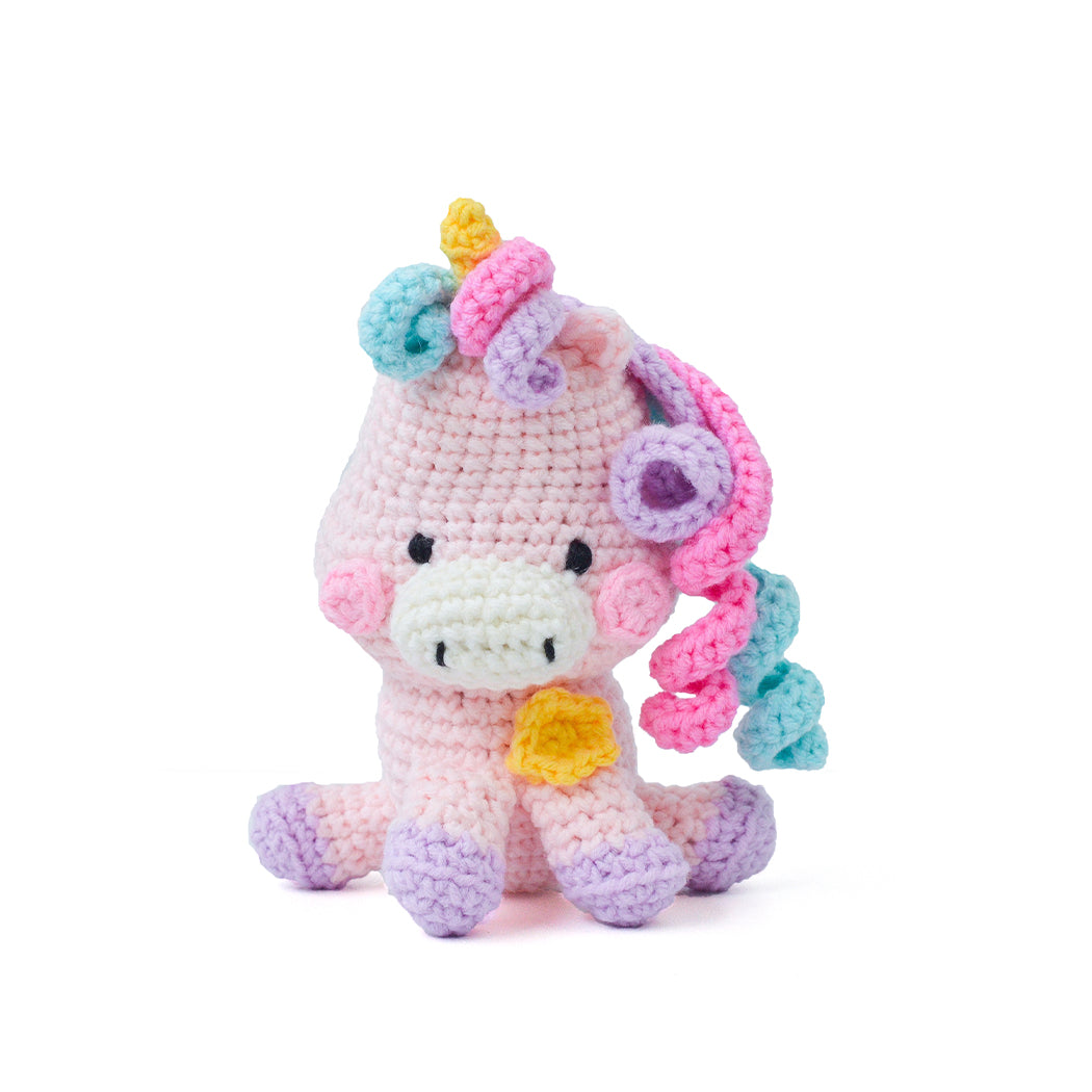 Kit completo per realizzare un tenero unicorno.