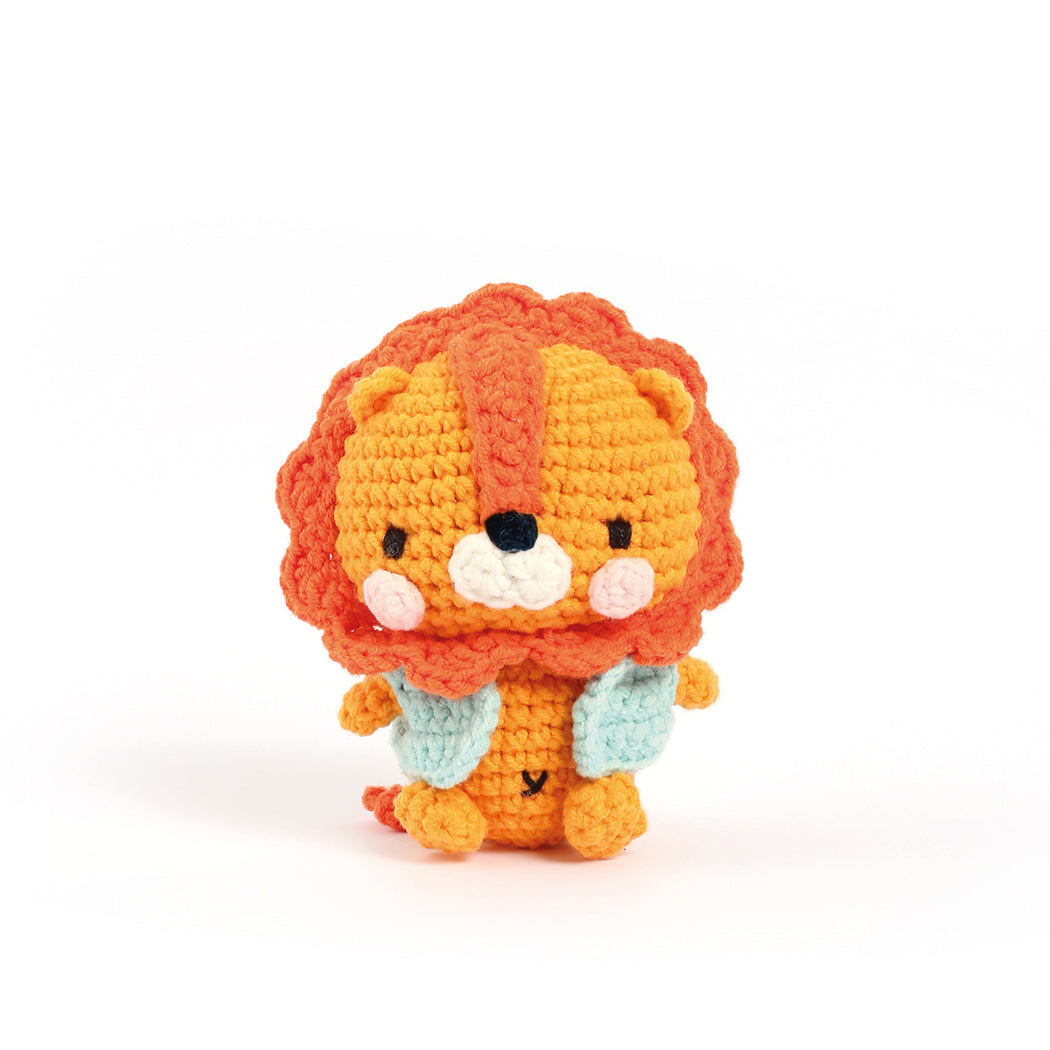 Kit completo per realizzare un grazioso leoncino all'uncinetto.