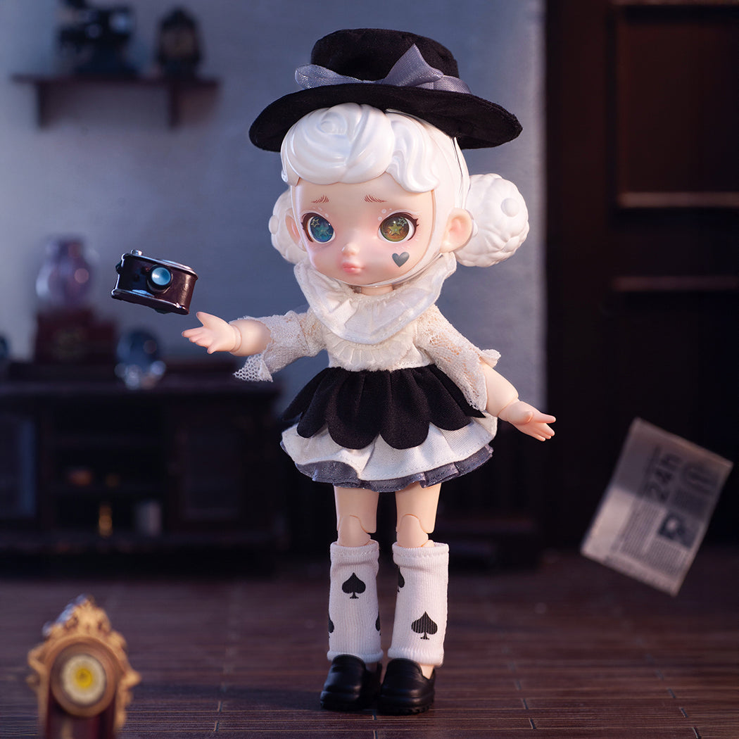 Blind Box della serie Laura Black & White Spectrum