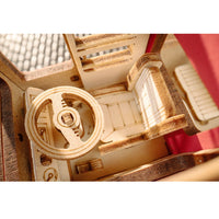 Puzzle in 3d che riproduce in miniatura il tipico bus londinese.