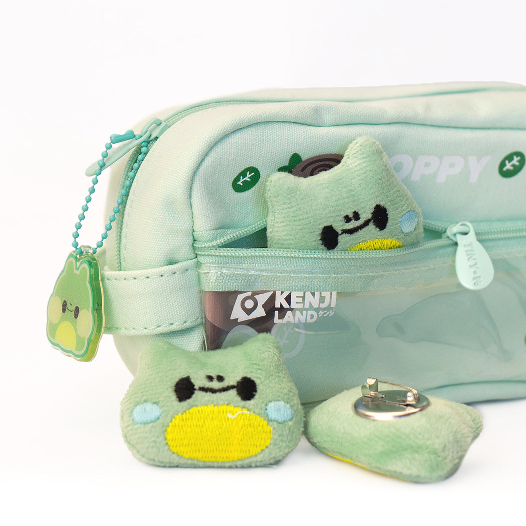 Pratico e comodo astuccio rettangolare in tessuto di colore verde