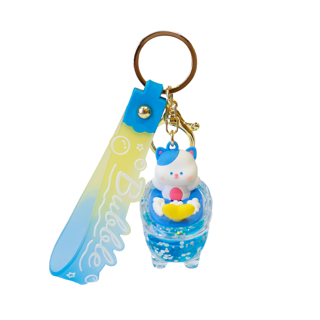 Portachiavi divertente con un tenero animaletto nella vasca da bagno.