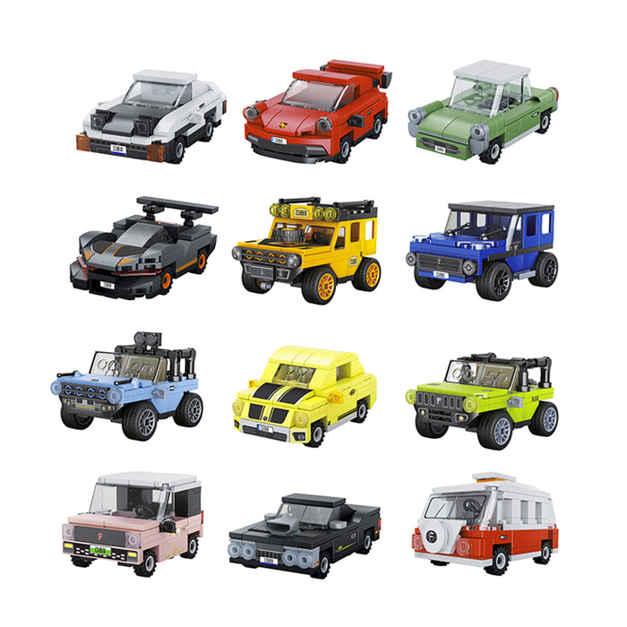 Costruzione a mattoncini del modellino di un'automobile