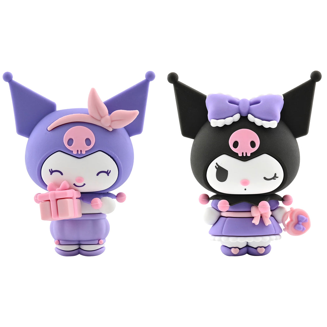 Blind Box di Kuromi versione mini doll. 
Ogni confezione contiene a sorpresa un personaggio della serie.