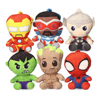 Portachiavi in plush a forma di supereroe della Marvel.