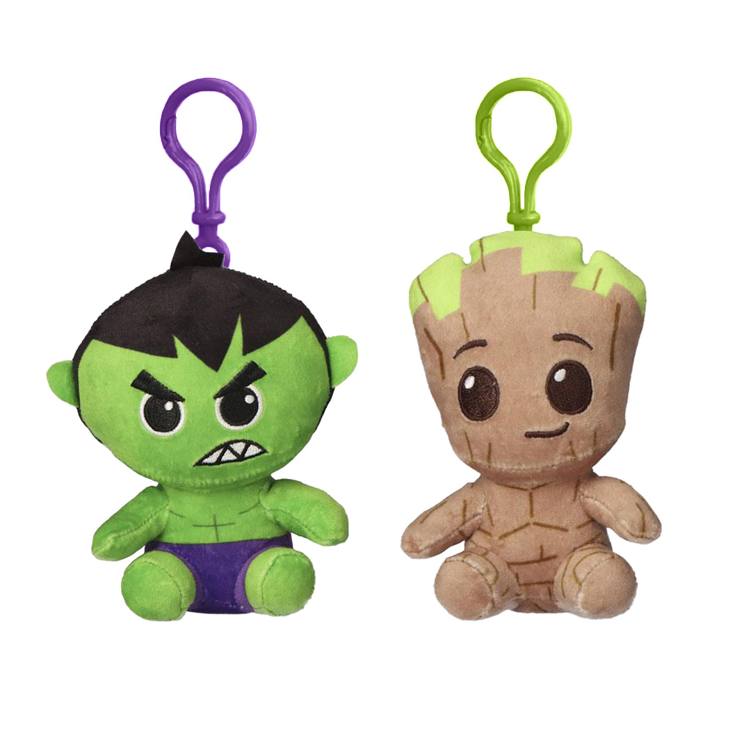 Portachiavi in plush a forma di supereroe della Marvel.