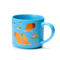Tazza in ceramica con i capibara.