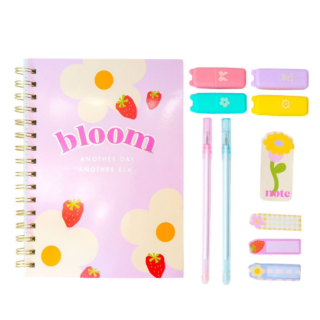 Notebook set aesthetic.