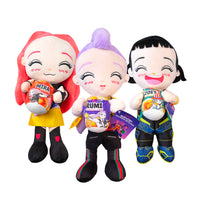 Plush delle Huntrix: Rumi, Zoey, Mira.
