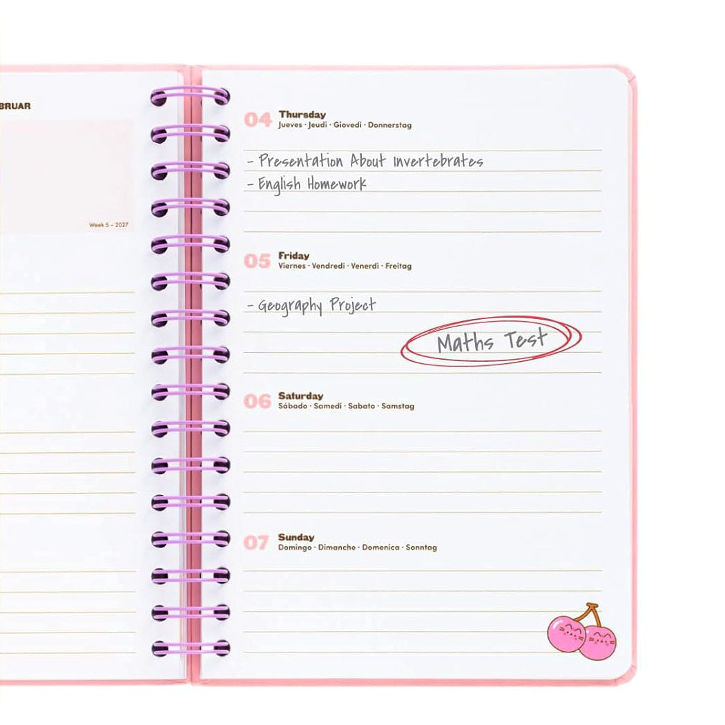 Weeky planner scolastico 26/27 di Pusheen.