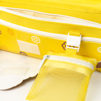 Astuccio giallo super funzionale e compatto dotato di 5 scomparti.