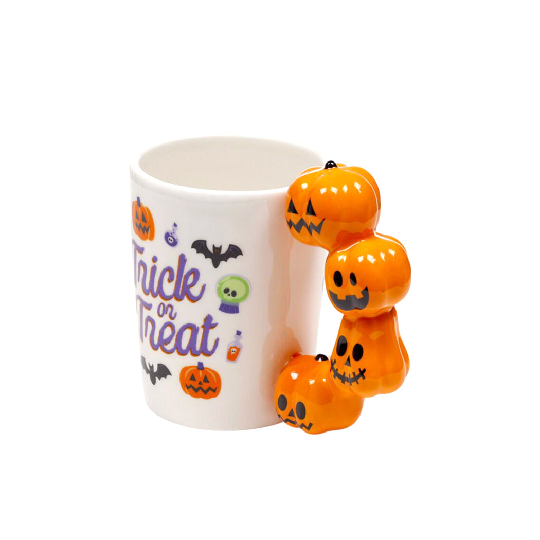 Tazza di Halloween con manico a forma di zucche.